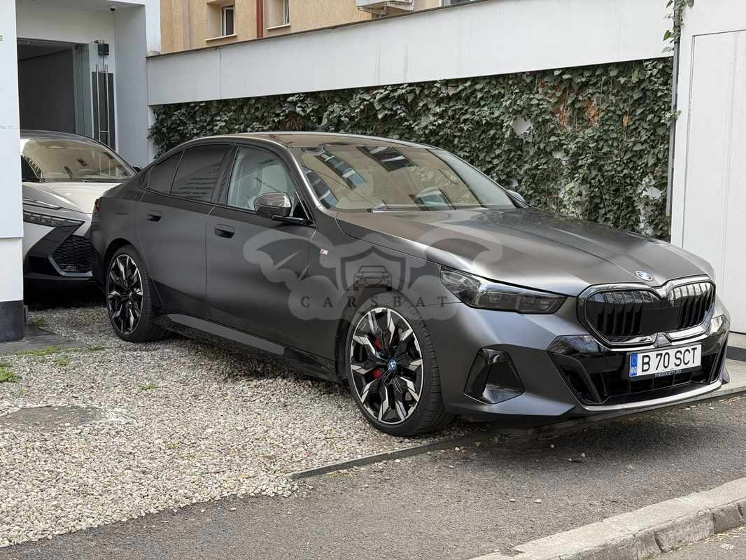 BMW 5 Series 550e xDrive AT PHEV 2023