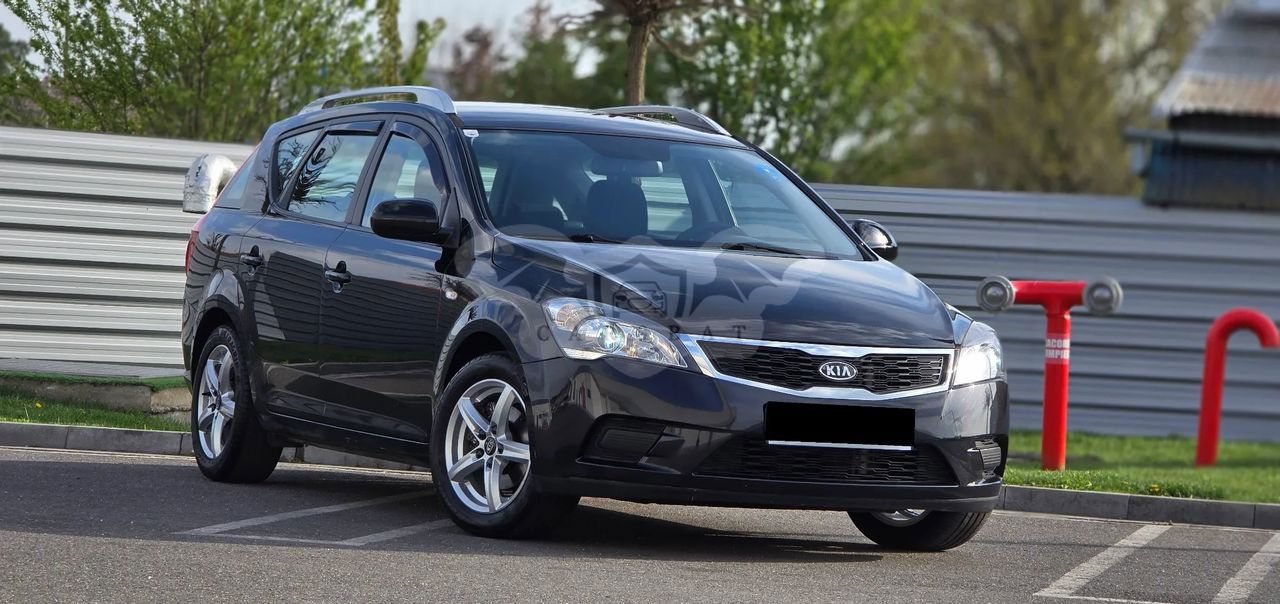 Kia Ceed Cee'd 1.6 DSL City 2012