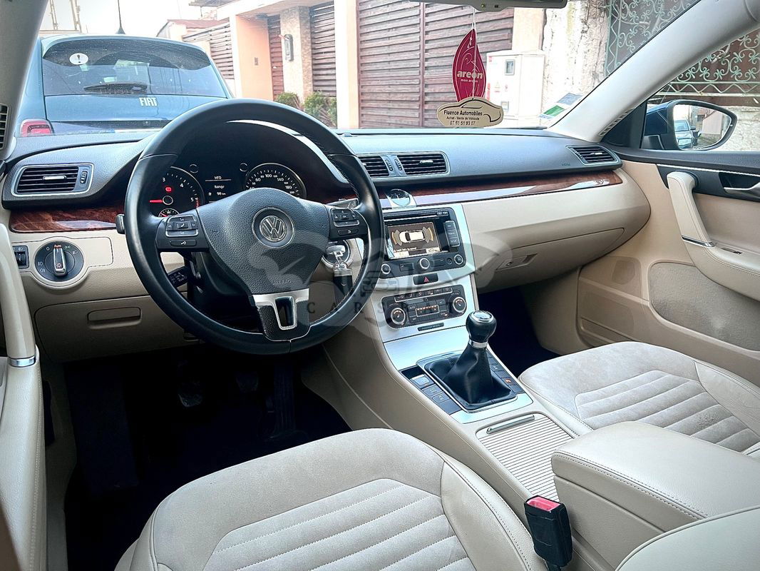 Volkswagen Passat B7 [2010 - 2014] Variant 2.0 TDI BlueMotion Technology Highline 2011