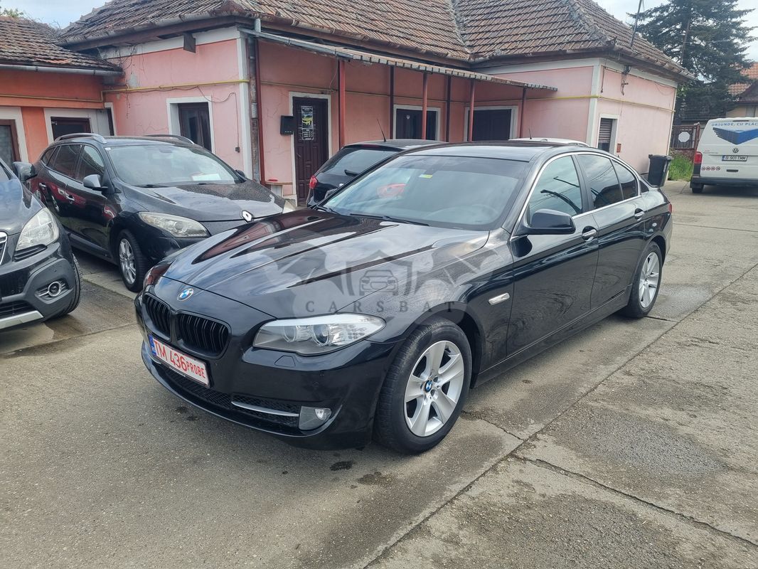 BMW 5 Series F10/F11/F07 [2010 - 2017] 520d Aut. Luxury Line 2011