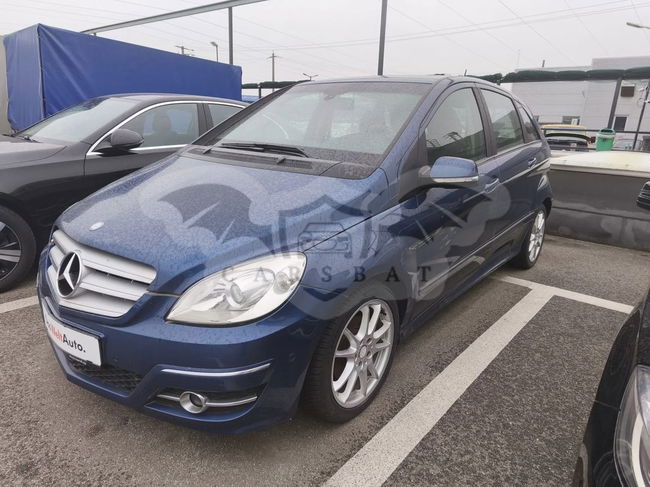 Mercedes-Benz B 2010