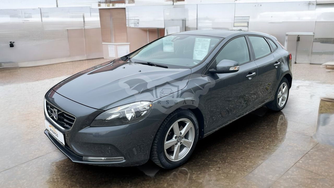 Volvo V40 II [2012 - Prezent] D2 Kinetic 2012