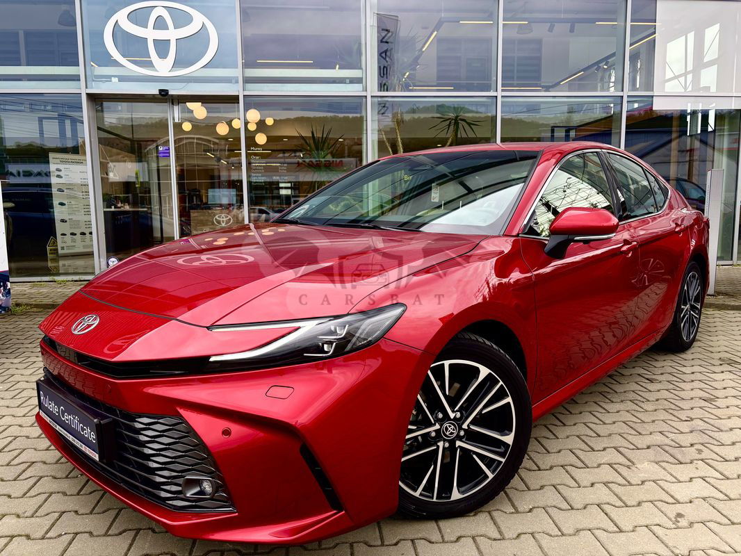 Toyota Camry 2.5 HEV Luxury 2024