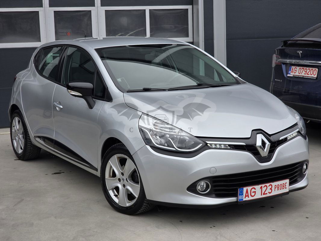 Renault Clio IV [2012 - 2019 dCi 90 Limited 2015