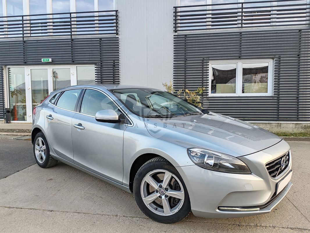 Volvo V40 D4 Kinetic 2015