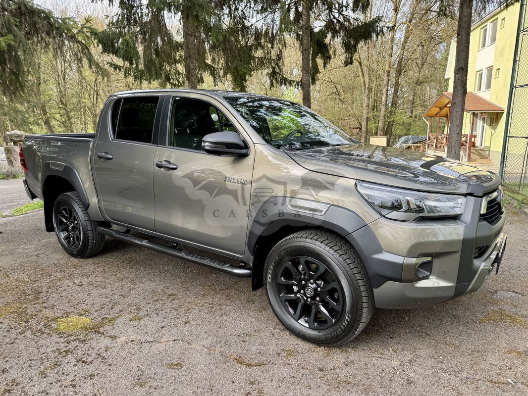 Toyota Hilux 2.8D 204CP 4x4 Double Cab AT Invincible Color Edition 2024