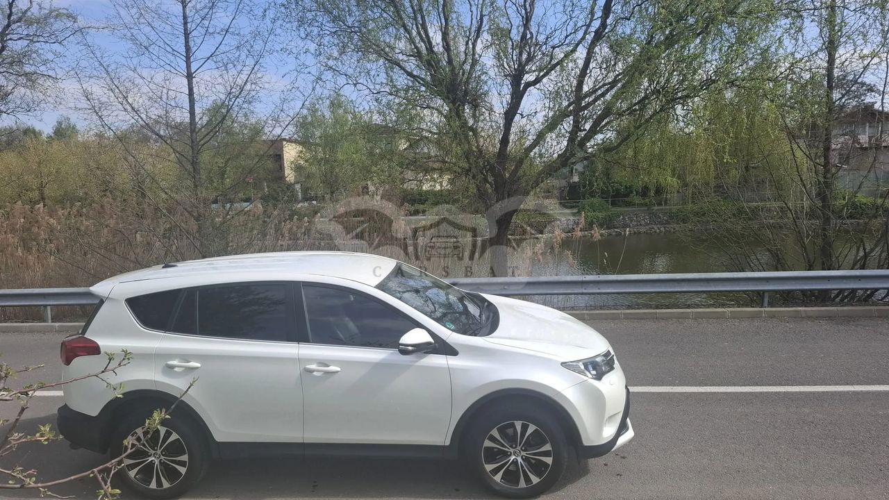 Toyota Rav4 IV [2012 - 2018] 2.2 D-4CAT 4WD Aut Luxury 18" 2014