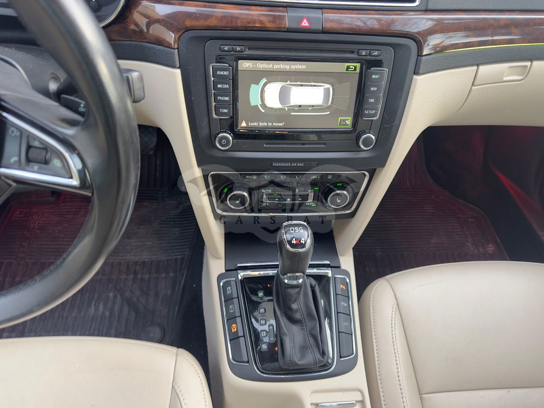 Skoda Superb II [2008 - 2015] Combi 2.0 TDI 4X4 Elegance 2014