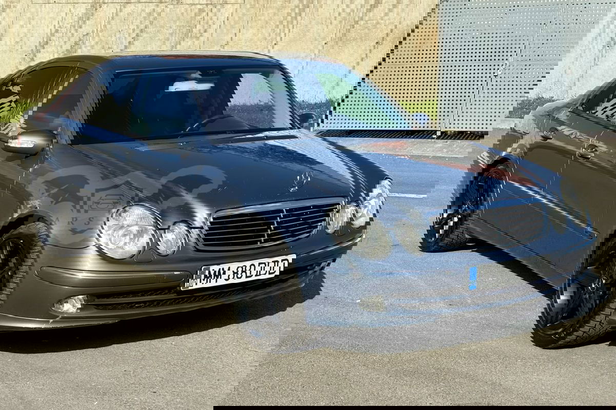 Mercedes-Benz E W211 [2002 - 2009] 220 CDI Automatik Avantgarde DPF 2004