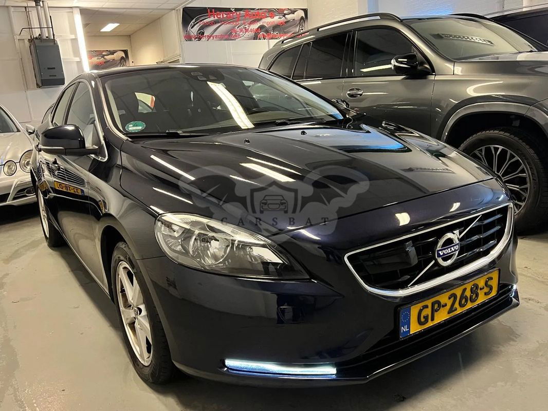 Volvo V40 II [2012 - Prezent] D2 RDesign 2015