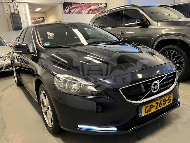 Volvo V40 II [2012 - Prezent] D2 RDesign 2015