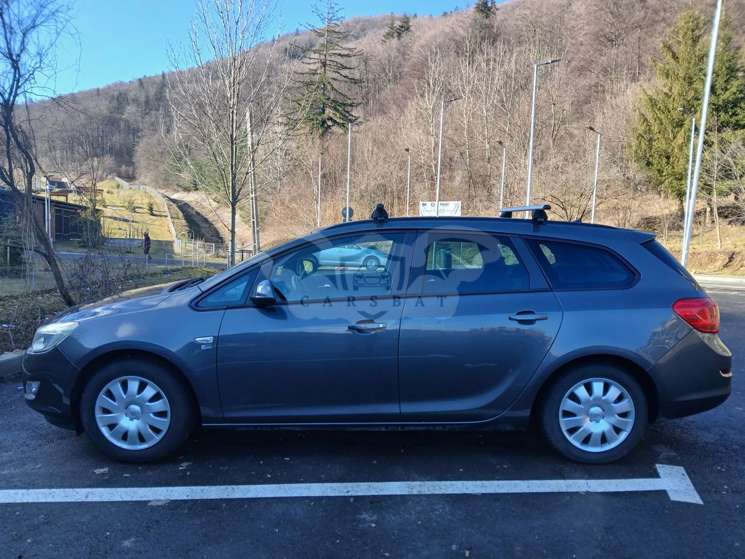 Opel Astra 2012