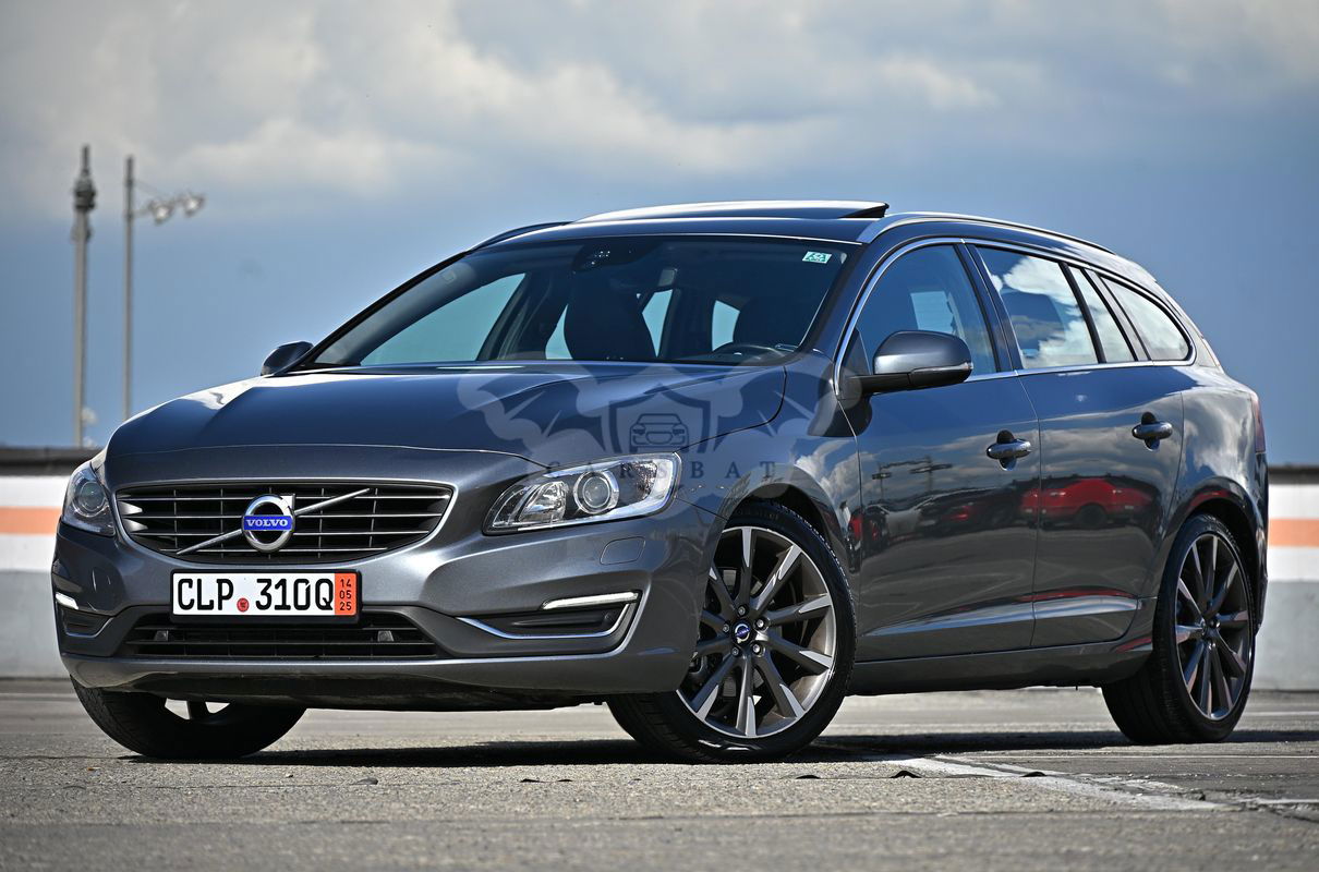 Volvo V60 D5 Summum 2017