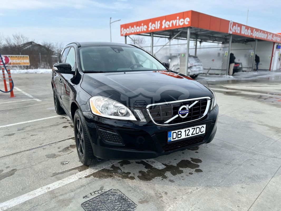 Volvo XC60 I [2008 - 2017] D4 Momentum 2011