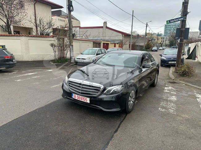Mercedes-Benz E W213 [2016 - 2023] 220 d 9G-TRONIC 2017