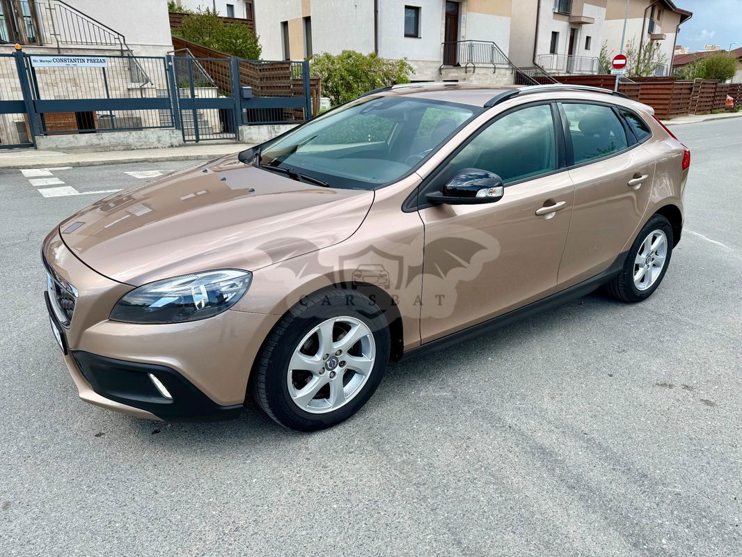 Volvo V40 II [2012 - Prezent] Cross Country D2 Powershift Kinetic 2013
