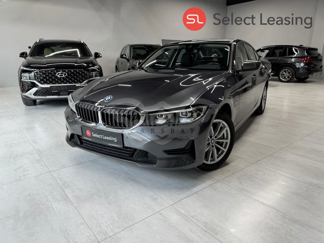 BMW 3 Series 330e AT PHEV 2021