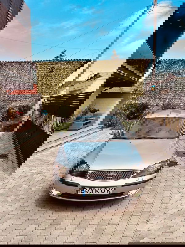 Ford Mondeo II [2001 - 2007] 2.0TDCi Ghia 2006