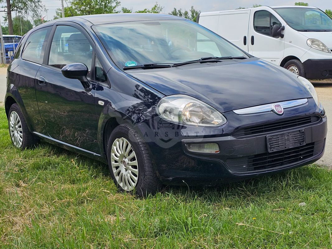 Fiat Punto 1.2 8V Easy 2012