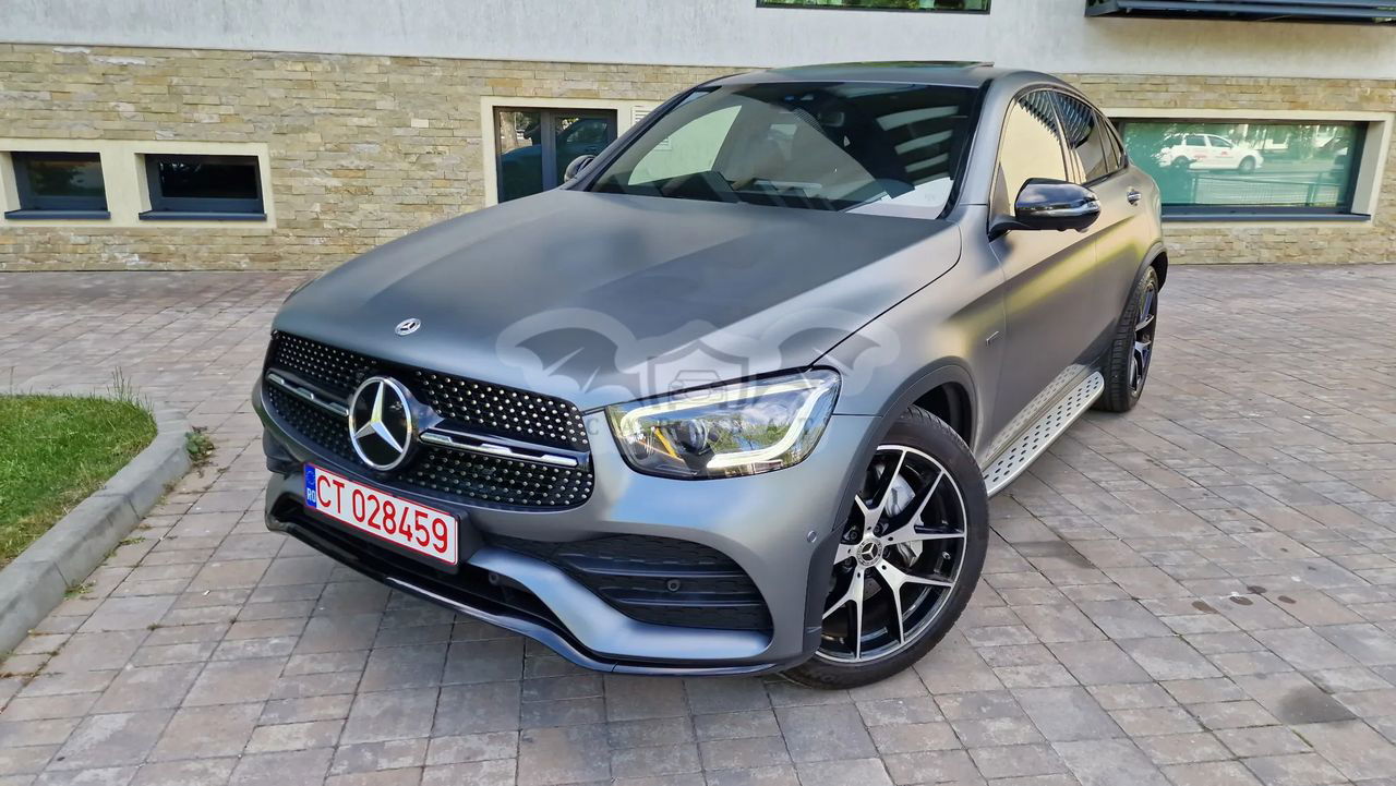 Mercedes-Benz GLC 300 e 4Matic 9G-TRONIC AMG Line Plus 2021