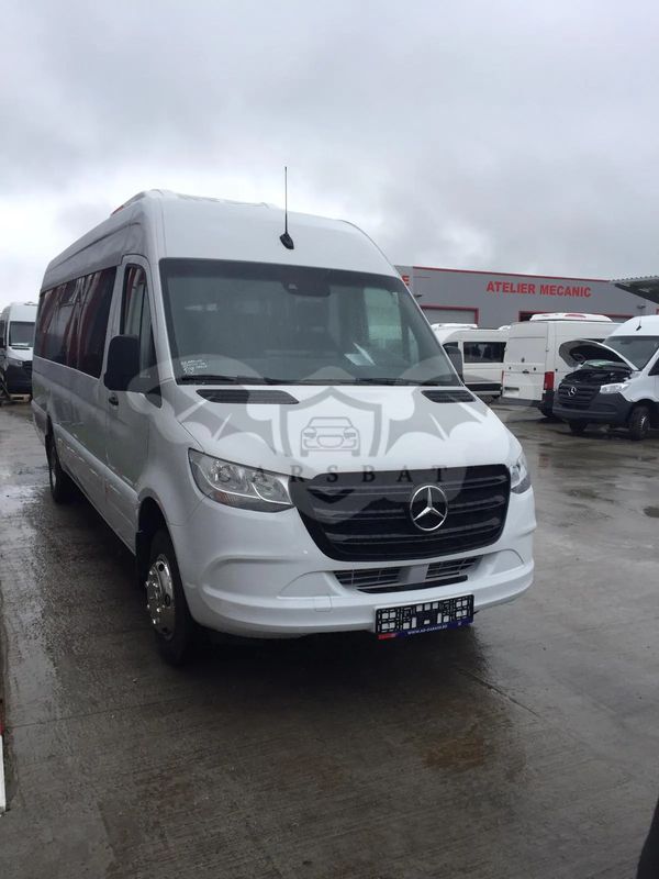 Mercedes-Benz Sprinter 2025