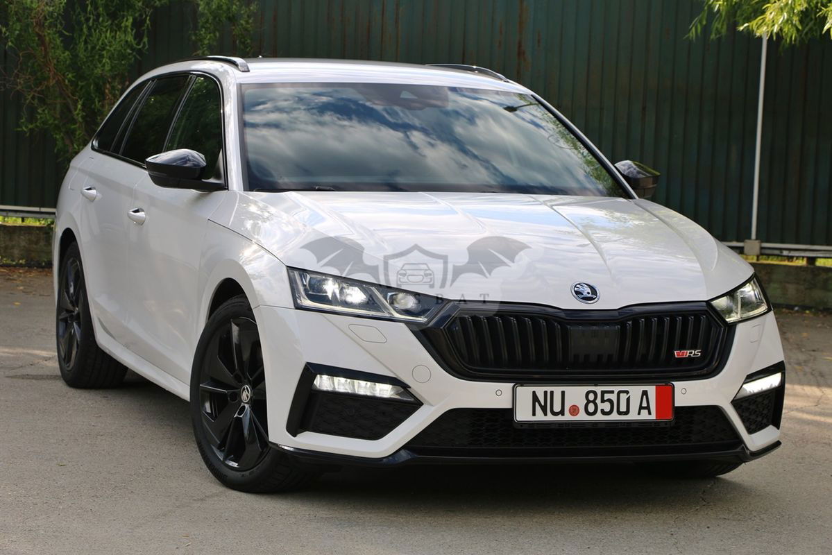 Skoda Octavia Combi 2.0 TDI DSG RS Plus 2021