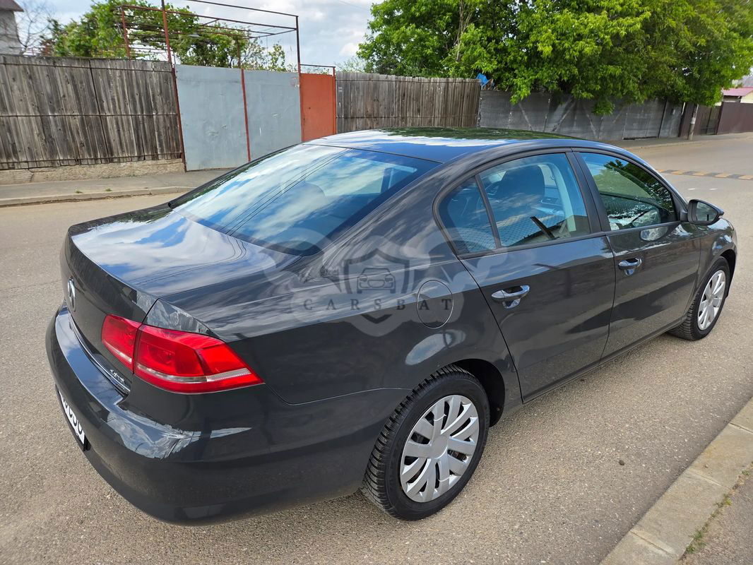 Volkswagen Passat B7 [2010 - 2014] 2.0 TDI BlueMotion Tehnology DSG Trendline 2011