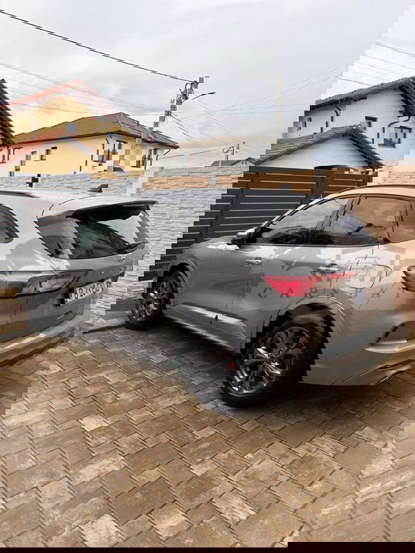Ford Kuga 2023