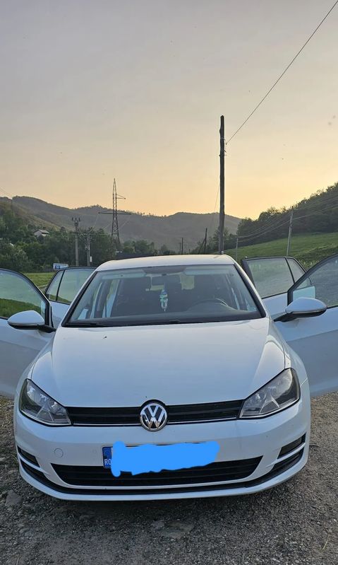 Volkswagen Golf VIII [2020 - Prezent] Variant 1.6 TDI BlueMotion Technology DSG Trendline 2015