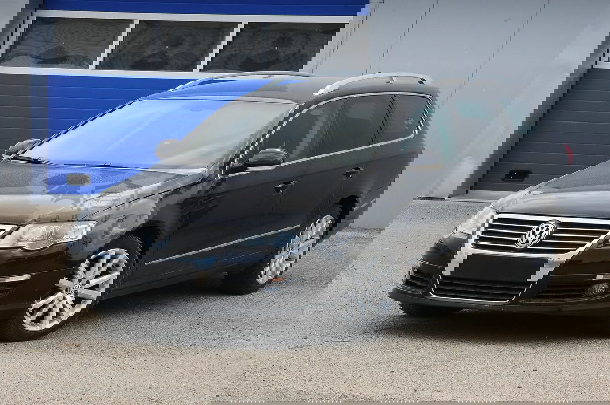 Volkswagen Passat B6 [2005 - 2010] Variant 2.0 TDI Blue TDI Highline 2010