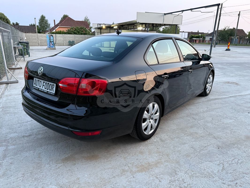 Volkswagen Jetta A6 [2010 - 2018] 1.6 TDI Blue Motion Technology Comfortline 2012