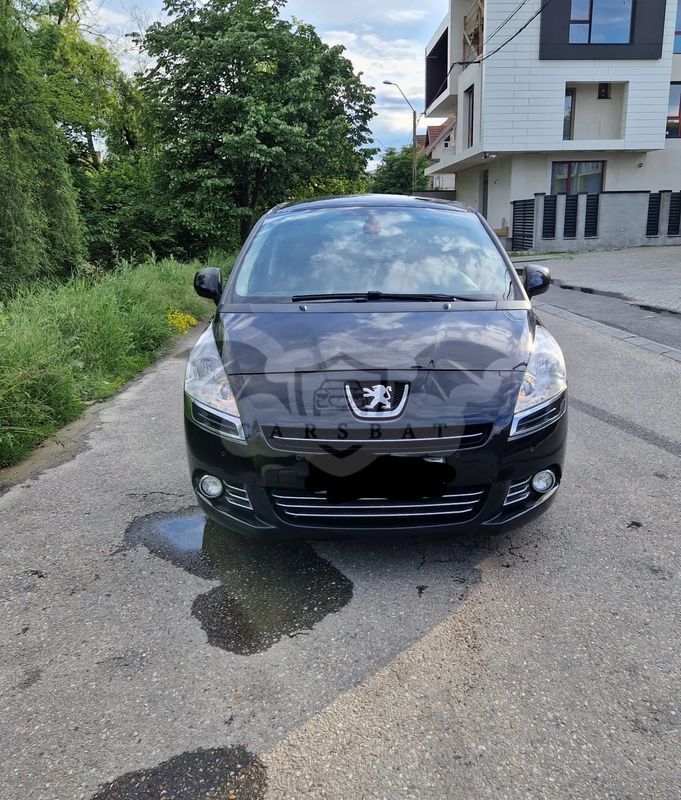 Peugeot 5008 I [2009 - 2017] 2012