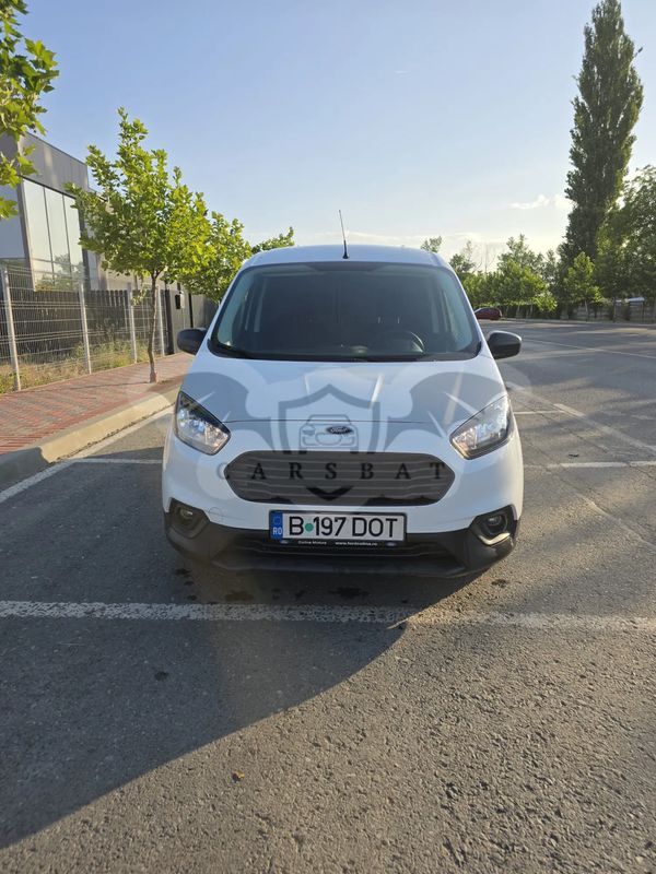 Ford Transit Courier 2021