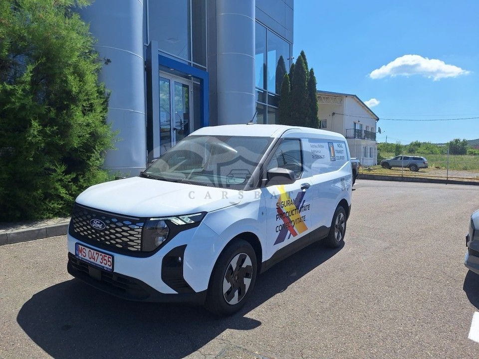 Ford Transit Courier 2025