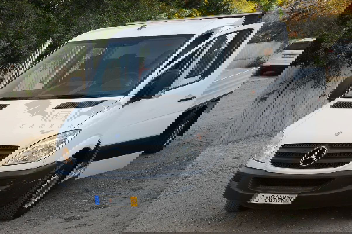 Mercedes-Benz Sprinter 2011
