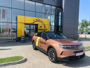 Opel Grandland 1.2 Turbo eDCT6 MHEV GS 2025