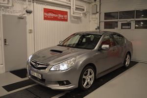 Subaru Legacy 2011