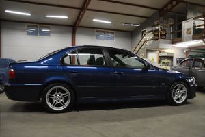 BMW 5 Series 528 2001
