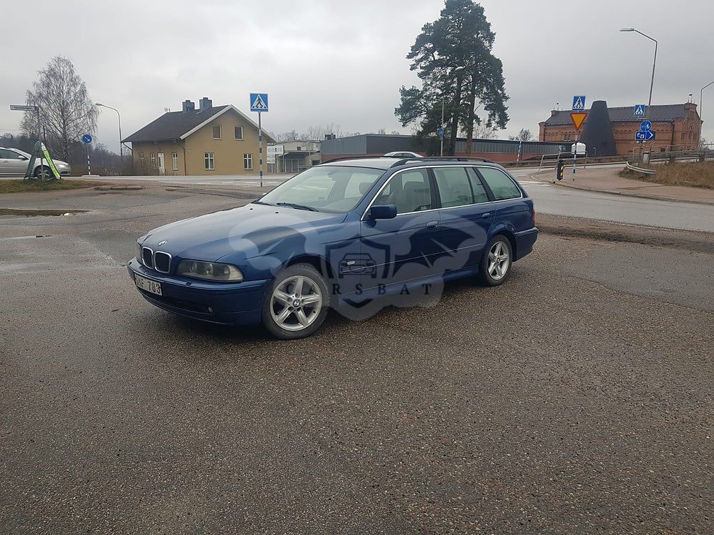 BMW 5 Series 525 2001