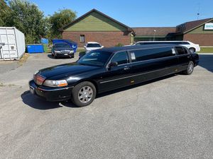 Lincoln Town Car 2011