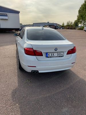 BMW 5 Series 520 2011