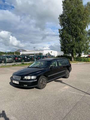 Volvo V70 2004