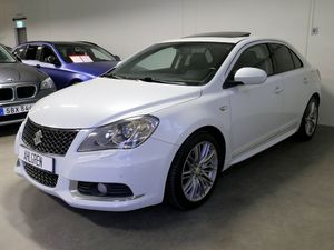 Suzuki Kizashi 2011