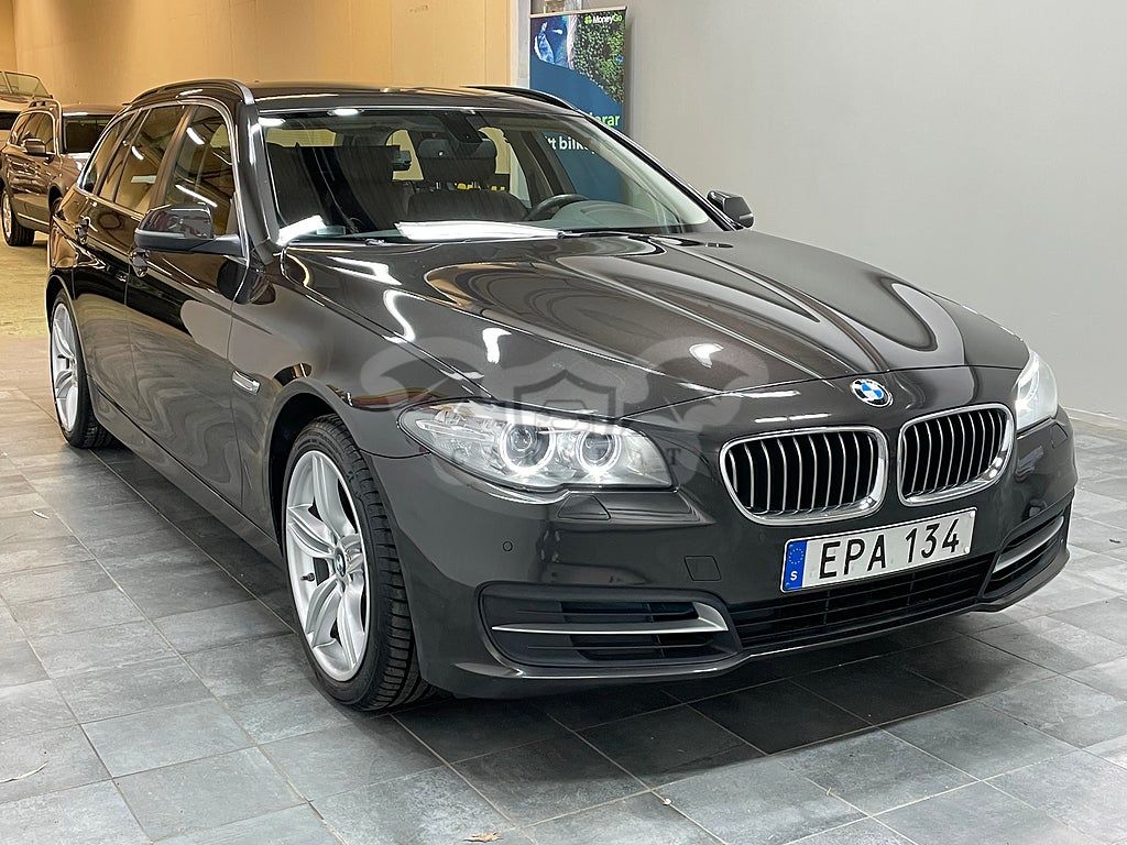 BMW 5 Series 520 2015