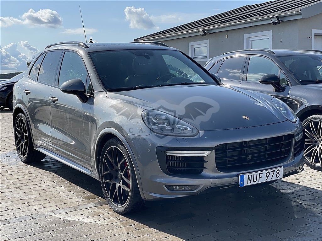 Porsche Cayenne 2016