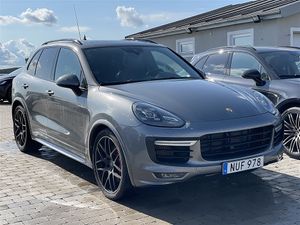 Porsche Cayenne 2016
