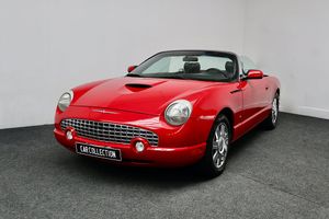 Ford Thunderbird 2004