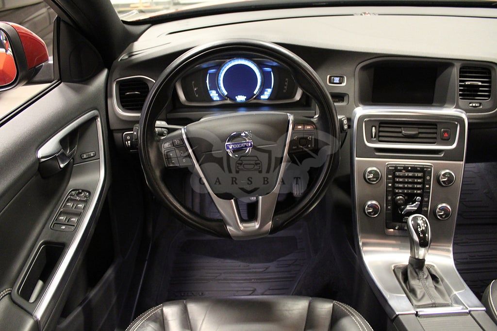 Volvo V60 2014