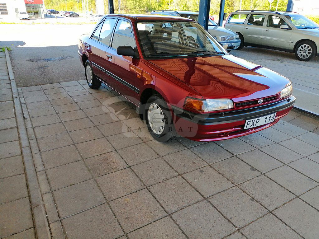 Mazda 323 1995