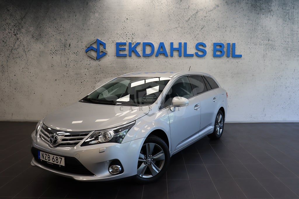 Toyota Avensis 2015